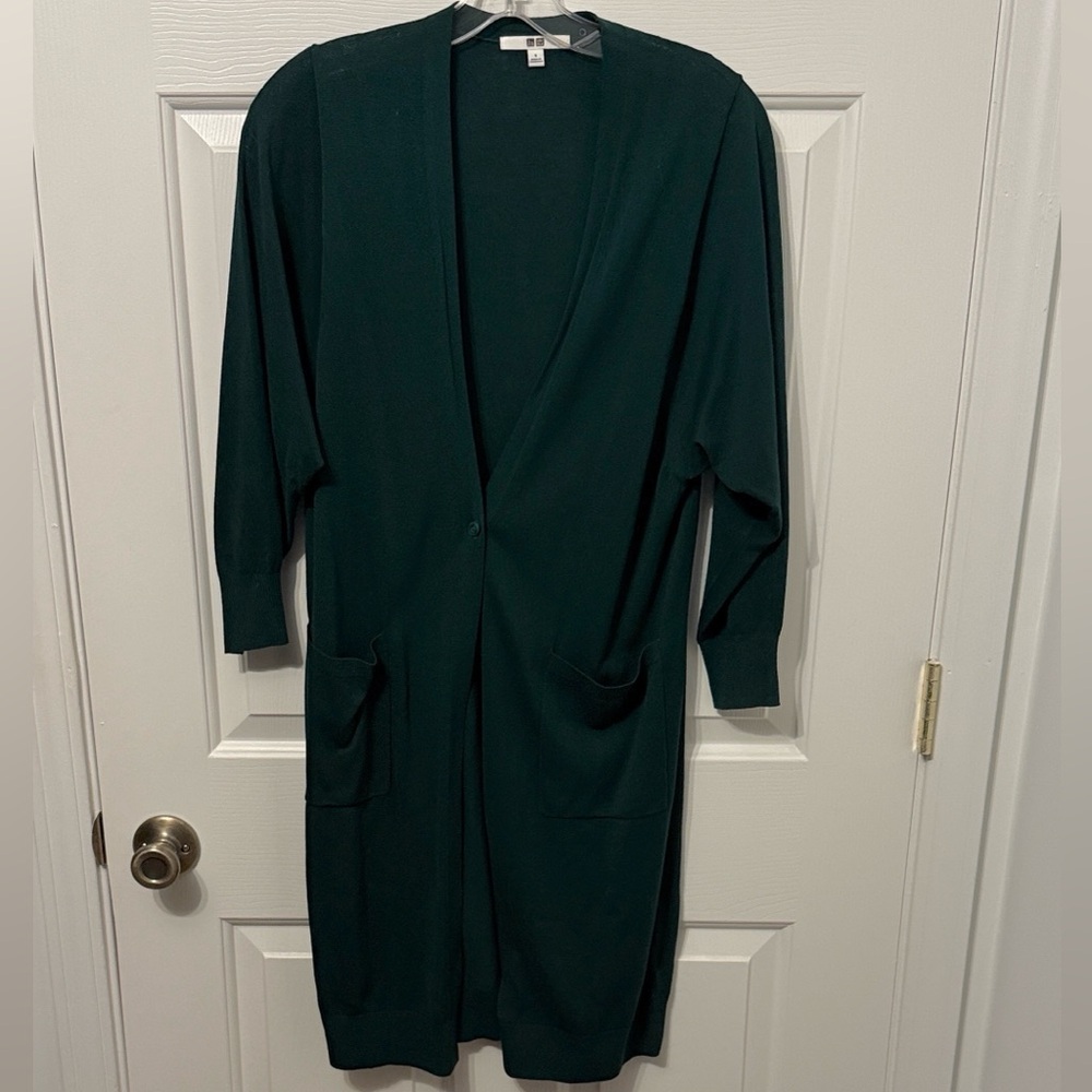 Uniqlo Deep Green Dolman Sleeve Long Sweater